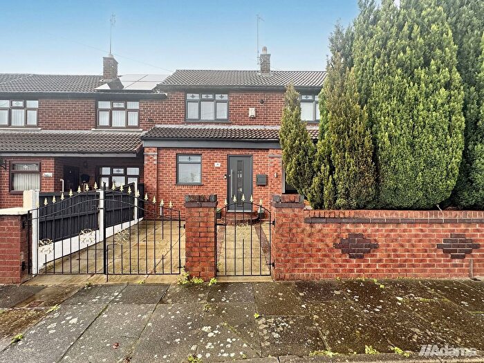 3 Bedroom Mews For Sale In Crown Avenue, Widnes, WA8