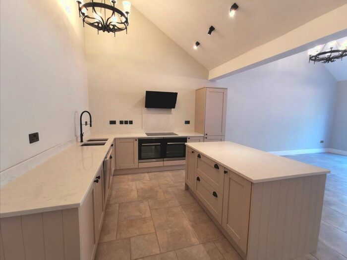 3 Bedroom Barn Conversion To Rent In Church Lane, Broome, Bungay, NR35