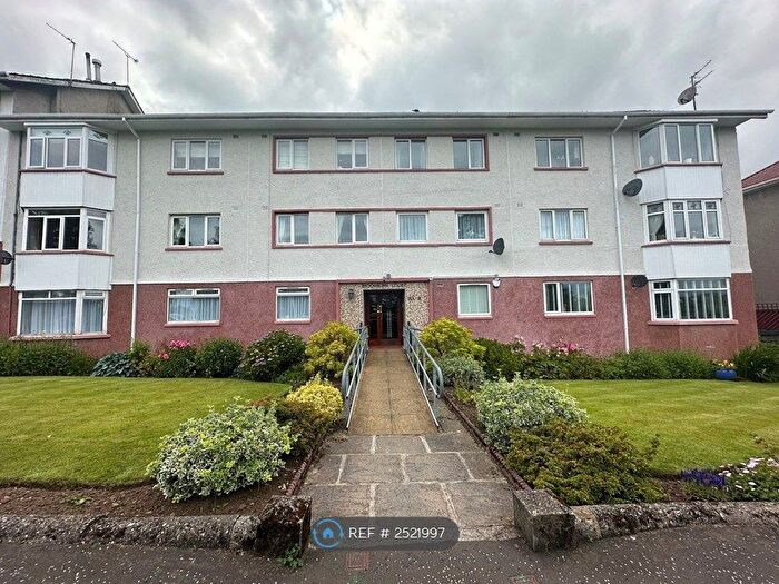 3 Bedroom Flat To Rent In Broomburn Court, Newton Mearns, Glasgow, G77