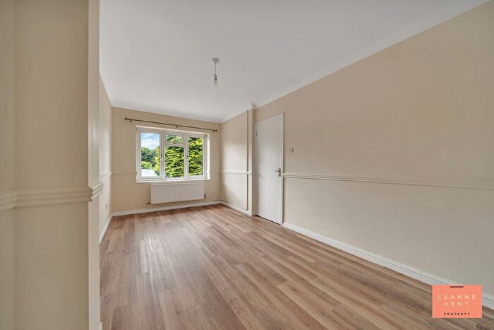 5 Bedroom Detached House For Sale In Sunningdale, Caerphilly, CF83
