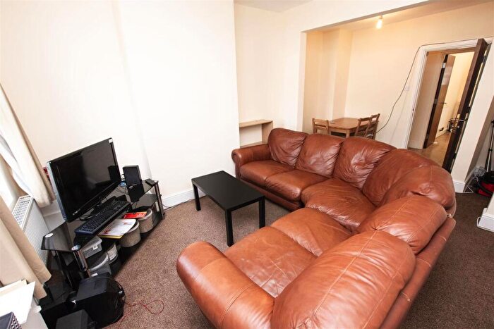3 Bedroom House To Rent In Harborne Park Road, Birmingham, West Midlands, B17