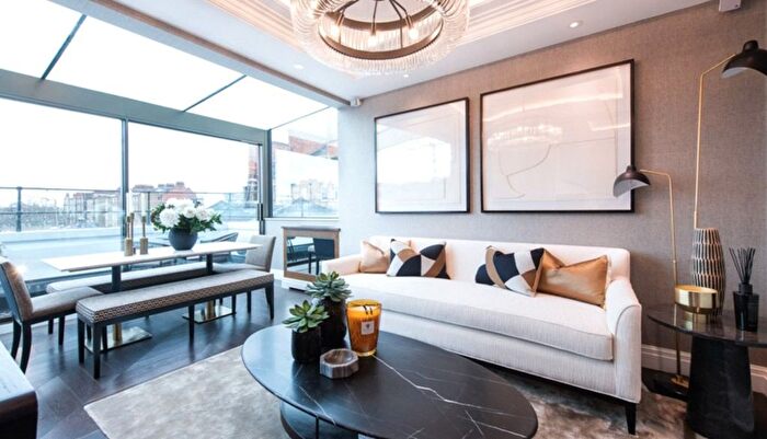 2 Bedroom Flat To Rent In - Prince Of Wales Terrace, London, W8