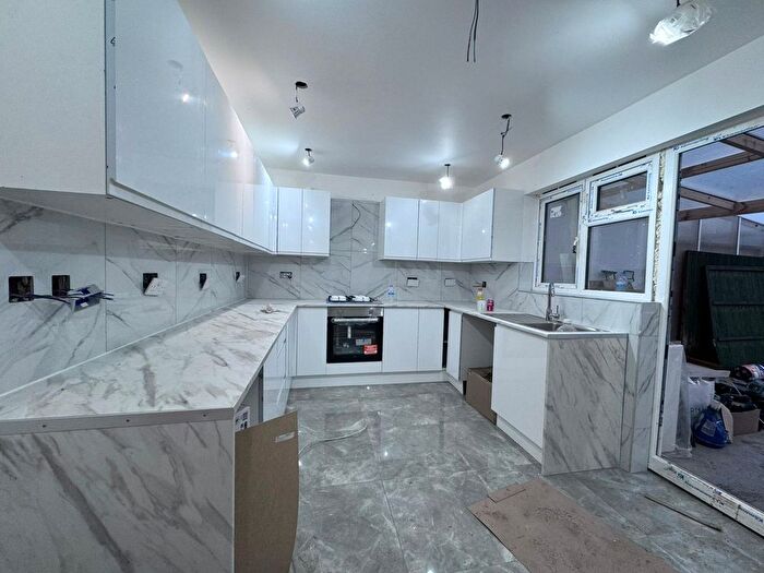 3 Bedroom Terraced House To Rent In Laburnum Avenue, Enfield, N9