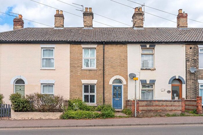 3 Bedroom Terraced House For Sale In Carrow Road, Norwich, NR1