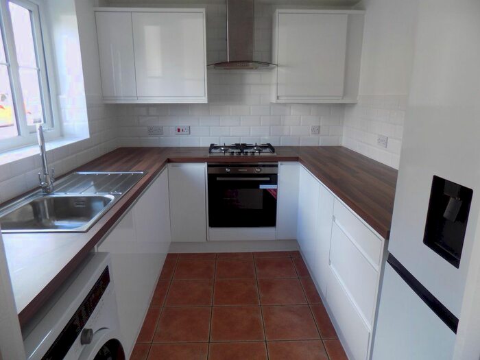 3 Bedroom Property To Rent In Byron Way, Killay, SA2