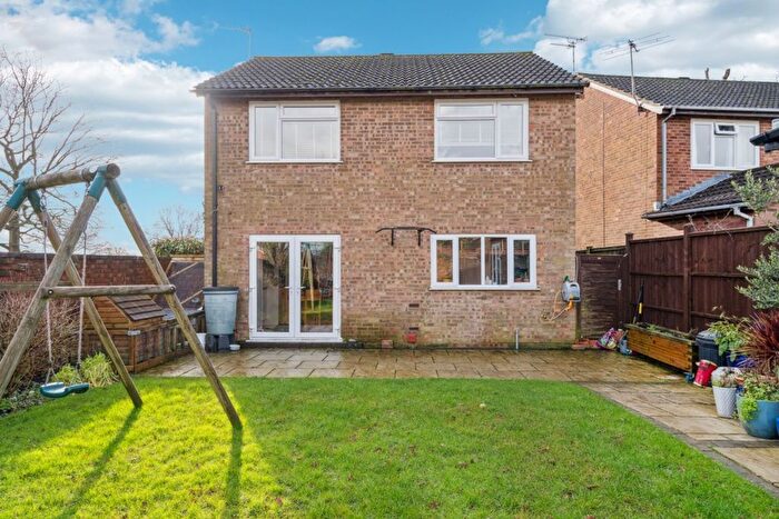 3 Bedroom Detached House For Sale In Collings Walk, Prestwood, HP16