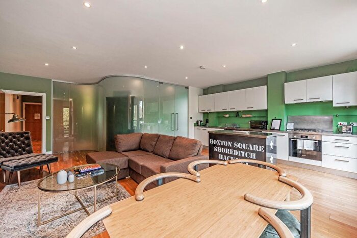 2 Bedroom Flat To Rent In Hoxton Square, Shoreditch, N1