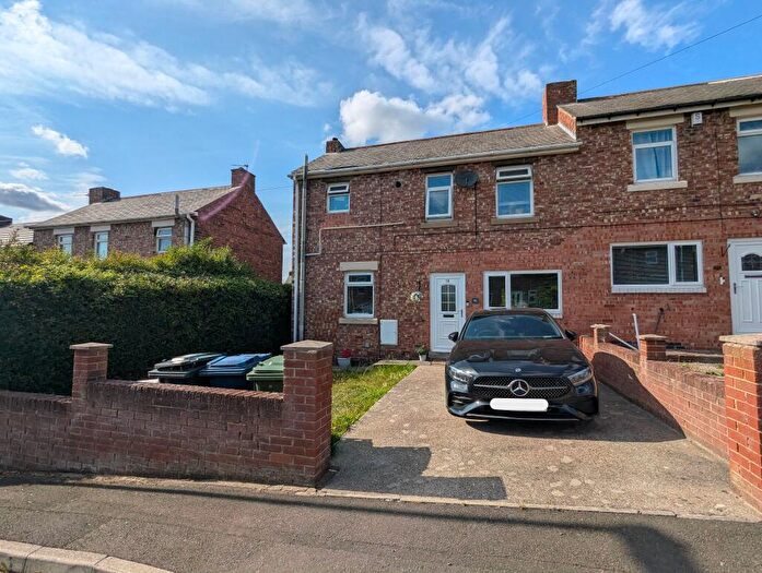 2 Bedroom End Of Terrace House For Sale In Malone Gardens, Birtley, DH3