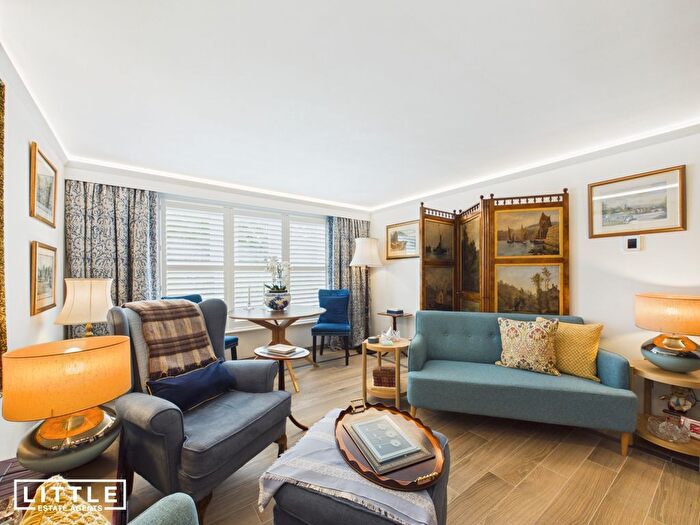 1 Bedroom Flat For Sale In Waring Avenue, St. Helens, WA9