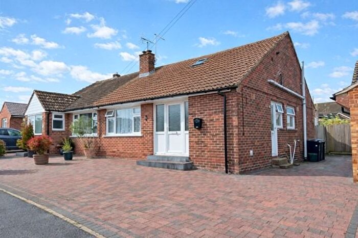 3 Bedroom Chalet For Sale In Edmund Street, Canterbury, CT3