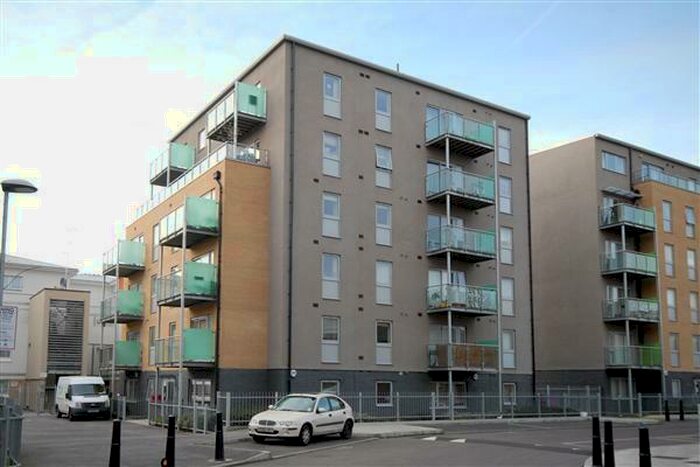 1 Bedroom Flat To Rent In Clematis Apartments, Merchant Street, Mile End, Bow, City, London, E3