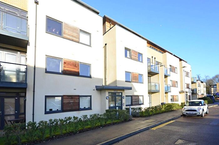 2 Bedroom Flat To Rent In Thirleby Road, Mill Hill East, London, NW7