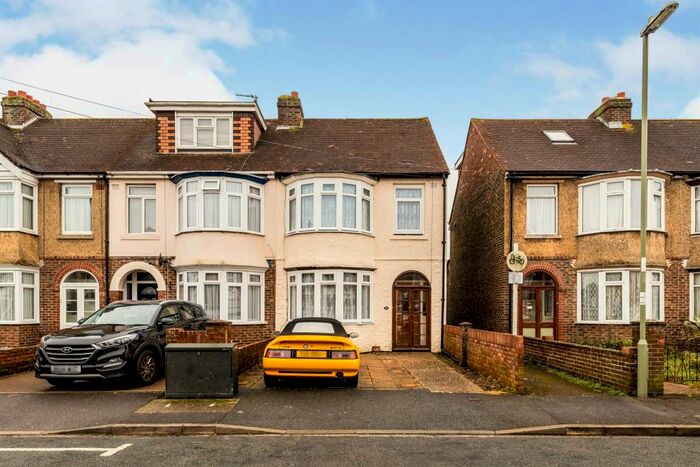 3 Bedroom House To Rent In Brighton Avenue, Gosport, PO12