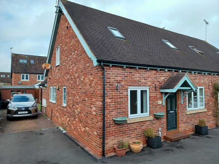 3 Bedroom Semi-Detached House To Rent In Askew Grove, Repton, Derby, DE65