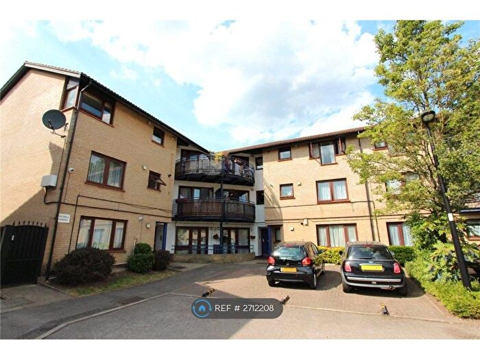 1 Bedroom Flat To Rent In Shapland Way, London, N13