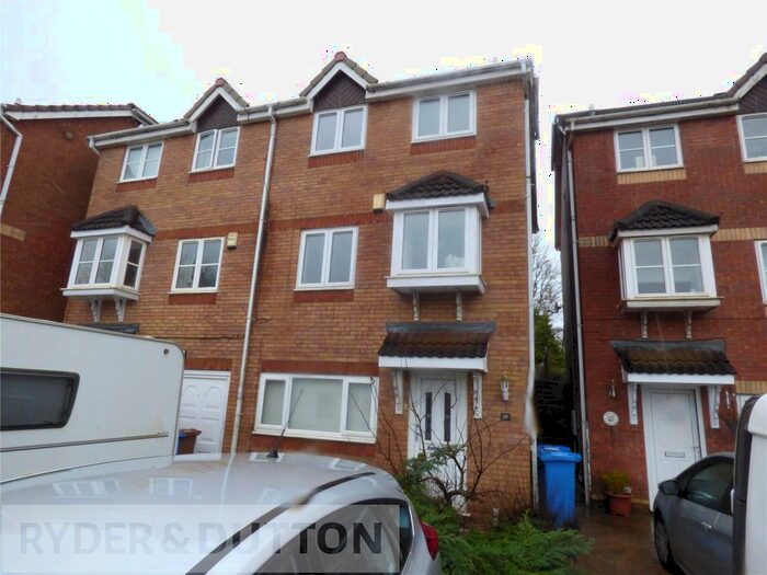 4 Bedroom Semi-Detached House To Rent In Gilbrook Way, Rochdale, Greater Manchester, OL16