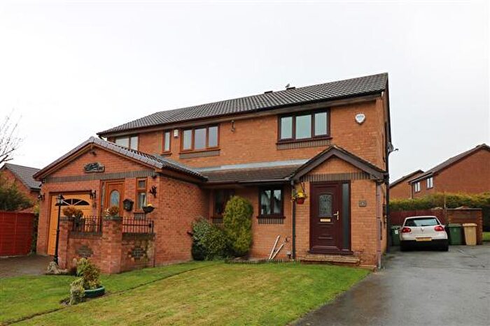 2 Bedroom Semi Detached House To Rent In Overgreen, Bolton, Greater Manchester, BL2