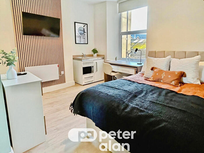 1 Bedroom House To Rent In Fitzhamon Embankment, CF11