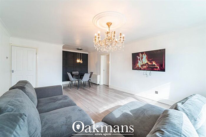 2 Bedroom Flat For Sale In Westhouse Court, Birmingham, B14