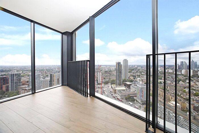 2 Bedroom Flat For Sale In Southwark Bridge Road, London, SE1