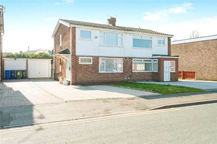 3 Bedroom Semi-Detached House For Sale In Radnor Drive, Widnes, Cheshire, WA8