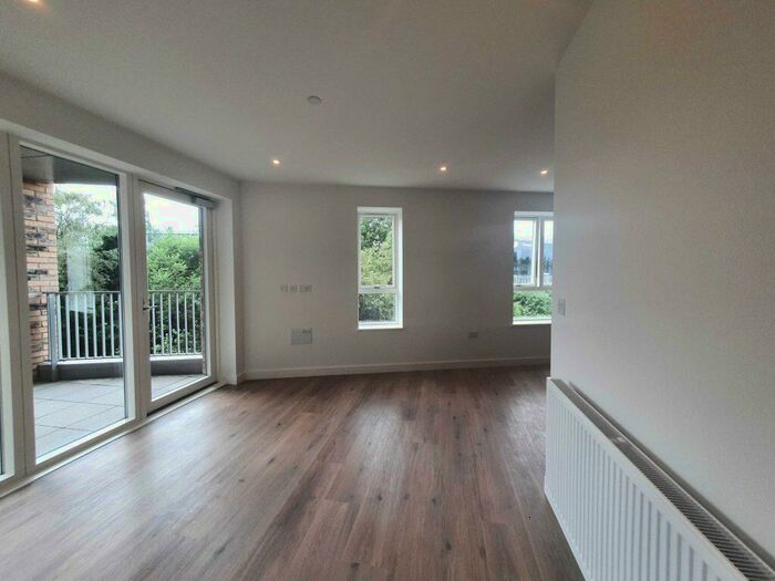 2 Bedroom Flat To Rent In Mary Neuner Road, Wood Green, , London &#; Bed Flat, N8