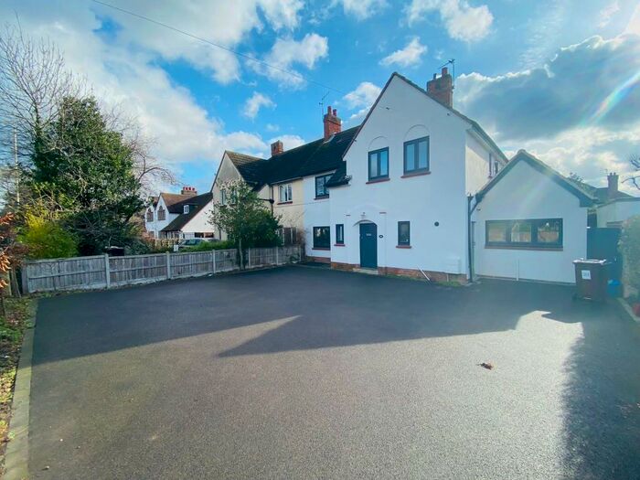 4 Bedroom Semi-Detached House To Rent In Ashby Road, Loughborough, LE11