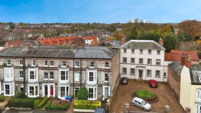 6 Bedroom End Of Terrace House For Sale In North Bar Without, Beverley, HU17