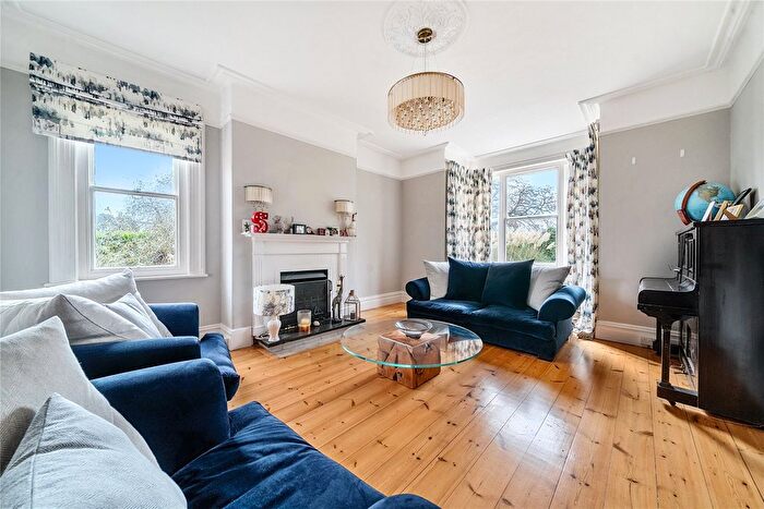 4 Bedroom Detached House For Sale In Topsham, Exeter, EX3