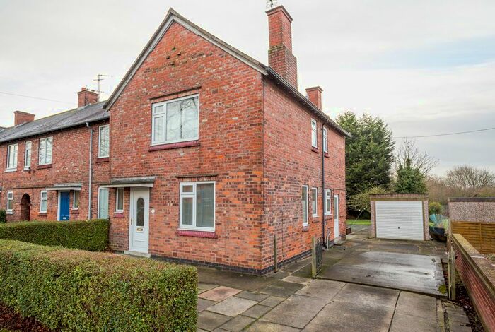 4 Bedroom End Of Terrace House To Rent In Fifth Avenue, York YO31