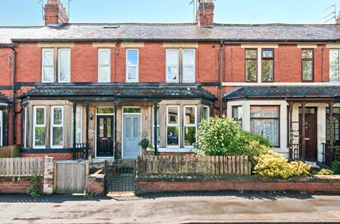 3 Bedroom Terraced House For Sale In The Avenue, Harrogate, HG1