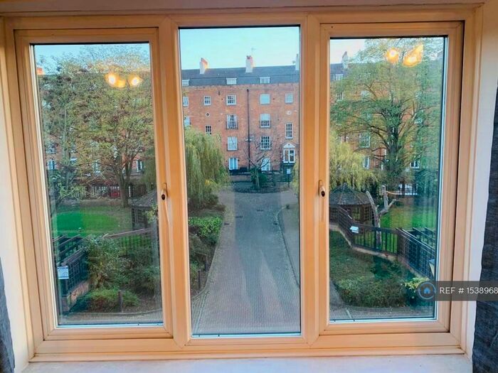 2 Bedroom Flat To Rent In Greys Court, Reading, RG1