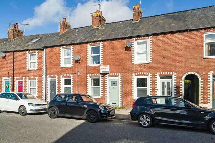 2 Bedroom Terraced House For Sale In Chinnor Road, Thame, Oxfordshire, OX9