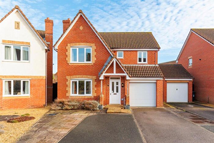 4 Bedroom Detached House For Sale In Cowes, Isle Of Wight, PO31