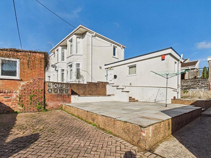 3 Bedroom Detached House For Sale In Swansea Road, Trebanos, Pontardawe, Swansea, SA8