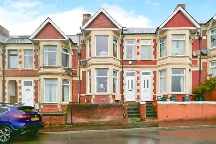 3 Bedroom Terraced House For Sale In Dock View Road, Barry, CF63