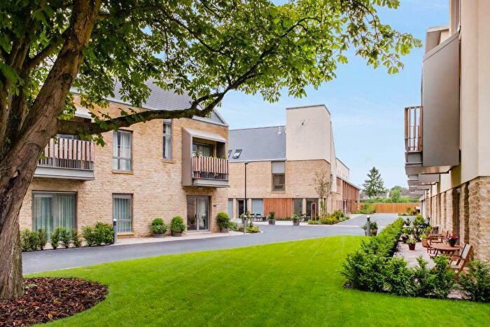 2 Bedroom Apartment For Sale In Steepleton Court Cirencester Road Tetbury, GL8