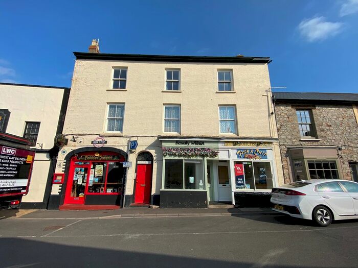 3 Bedroom Flat To Rent In Market Street, Watchet, TA23