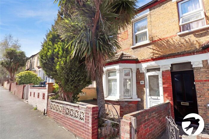 3 Bedroom Terraced House For Sale In Gertrude Road, Belvedere, Kent, DA17