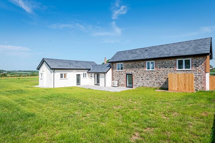 3 Bedroom Detached House For Sale In Cholhouse, Bondleigh, EX20