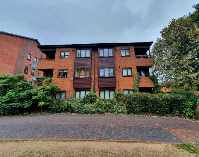 1 Bedroom Apartment To Rent In Parade, Birmingham, B1