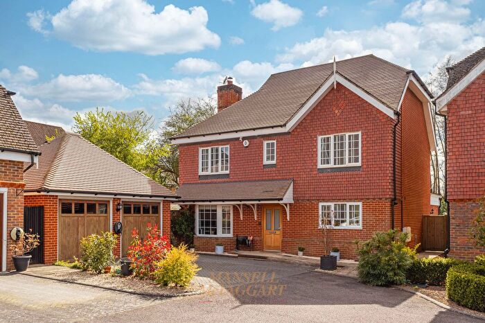 4 Bedroom Detached House For Sale In Mulberry Gate, Felbridge, RH19