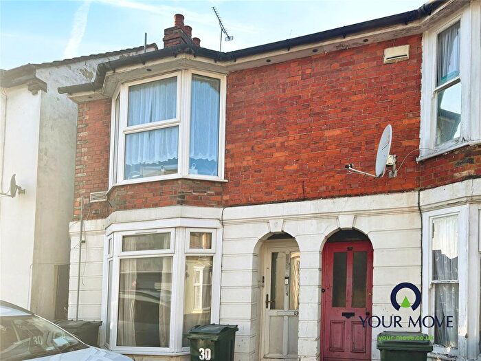 1 Bedroom Flat To Rent In Park Road North, Ashford, Kent, TN24