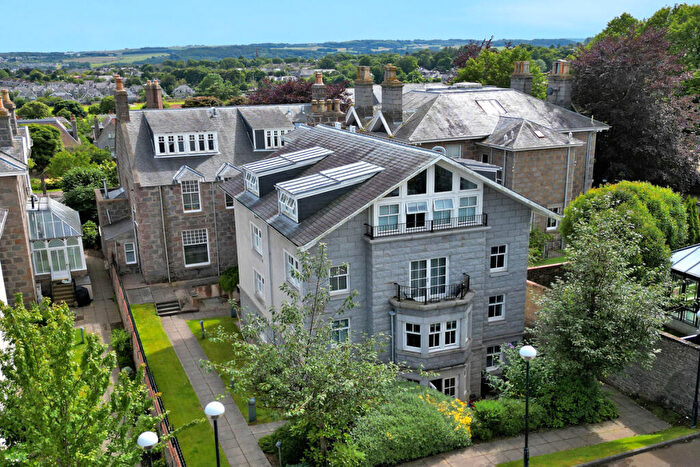 2 Bedroom Apartment For Sale In Queens Road, Aberdeen, AB15