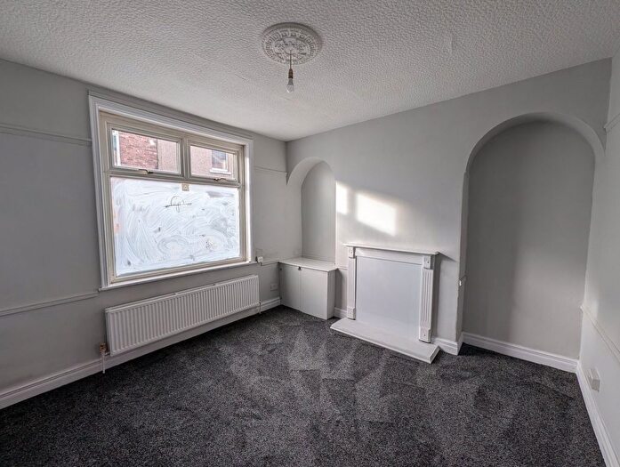 3 Bedroom Terraced House For Sale In Church Street, Ferryhill, DL17