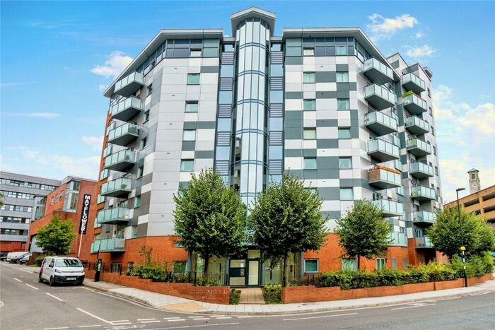 2 Bedroom Flat To Rent In Blechynden Terrace, Southampton, Hampshire, SO15