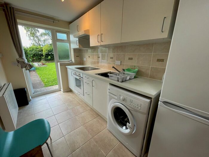 1 Bedroom Flat To Rent In Uxendon Crescent, Preston Road, Wembley, HA9