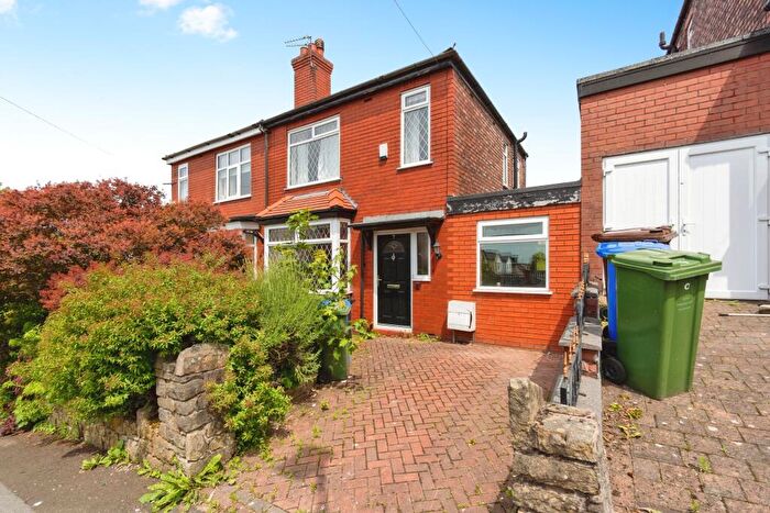 2 Bedroom Semi-Detached House For Sale In Slateacre Road, Hyde, Tameside, SK14