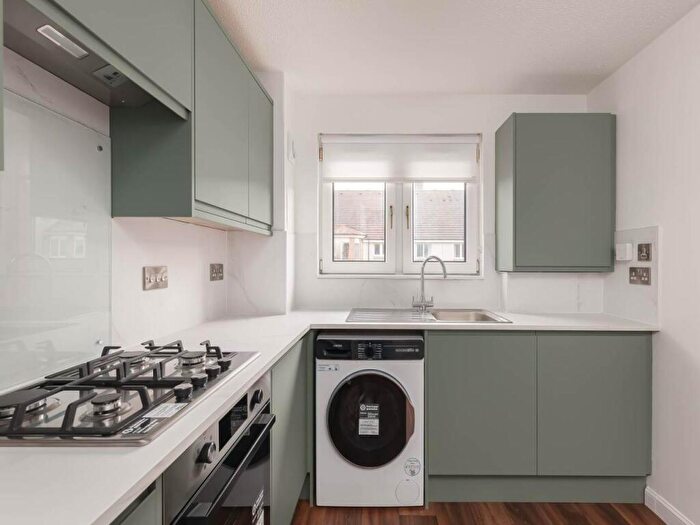2 Bedroom Flat For Sale In Easter Dalry Place, Dalry, Edinburgh, EH11