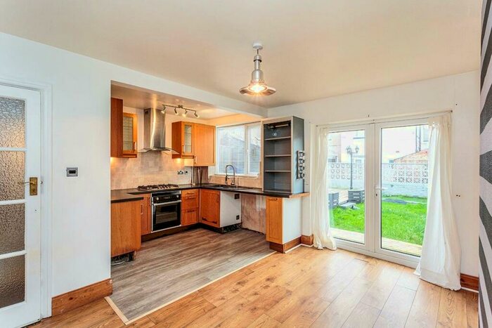 3 Bedroom Semi-Detached House To Rent In Sharow Grove, Blackpool, Lancashire, FY1